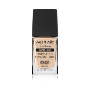 Wet n Wild Photo Focus Foundation matujący podkład do twarzy Soft Ivory 30ml