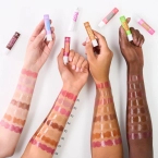 essence Juicy Bomb Glossy Butter Balm - Balsam do ust Juicy Bomb - 02 So Berry Cute 2,5g