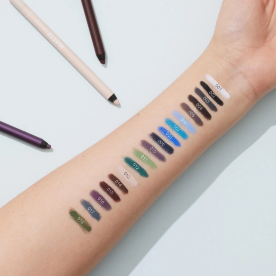 GOSH Matte Eye Liner - Wodoodporna matowa kredka do oczu 005 Mole
