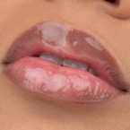 essence Juicy Bomb Shiny lipgloss Błyszczyk do ust 101 Lovely Litchi 10ml