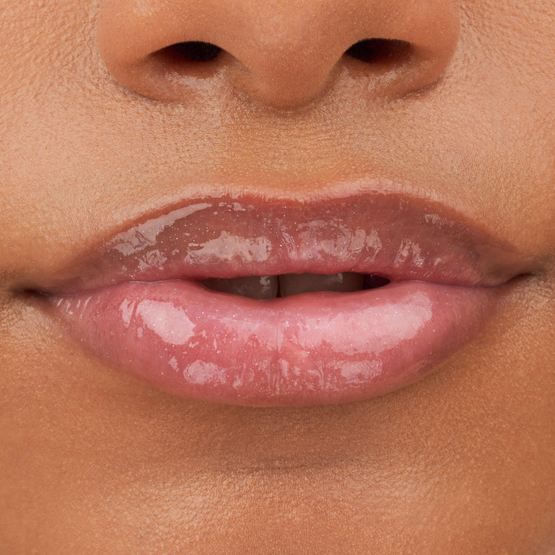 essence What the fake! EXTREME PLUMPING LIP FILLER Błyszczyk optycznie powiększający usta 02 Ice Ice Baby 4,2ml